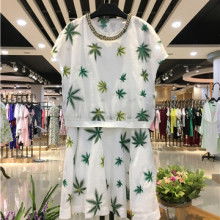 廣州剪標品牌折扣女裝批發 走份模式的優選之道
